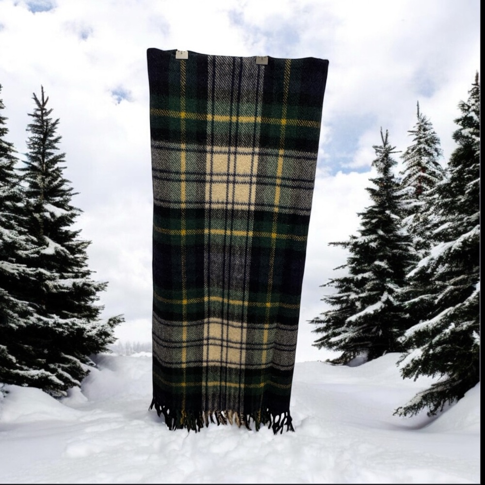 Scottish Rally Klad vintage tartan Plaid Wool blanket or Travel picnic rug